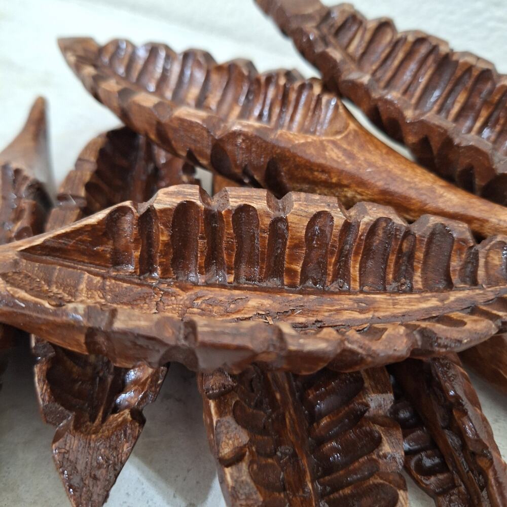 Vintage dark wood carved coconut tree leaves vase filler basket dough bowl decor